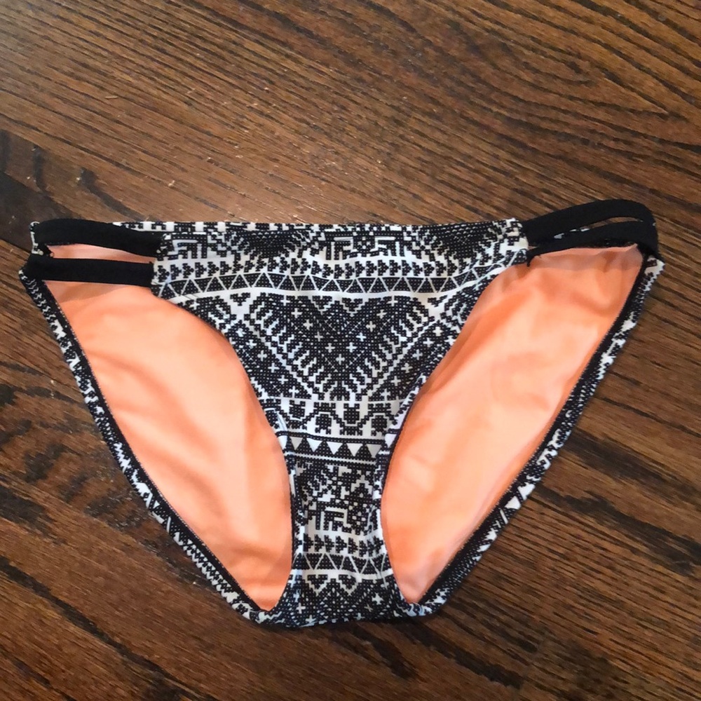 Bikini bottom